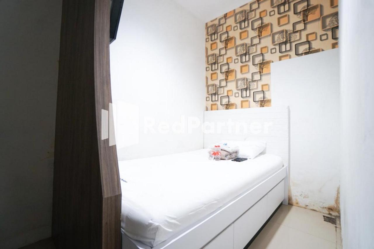 ג'קרטה Eascot Hotel Mitra Reddoorz מראה חיצוני תמונה